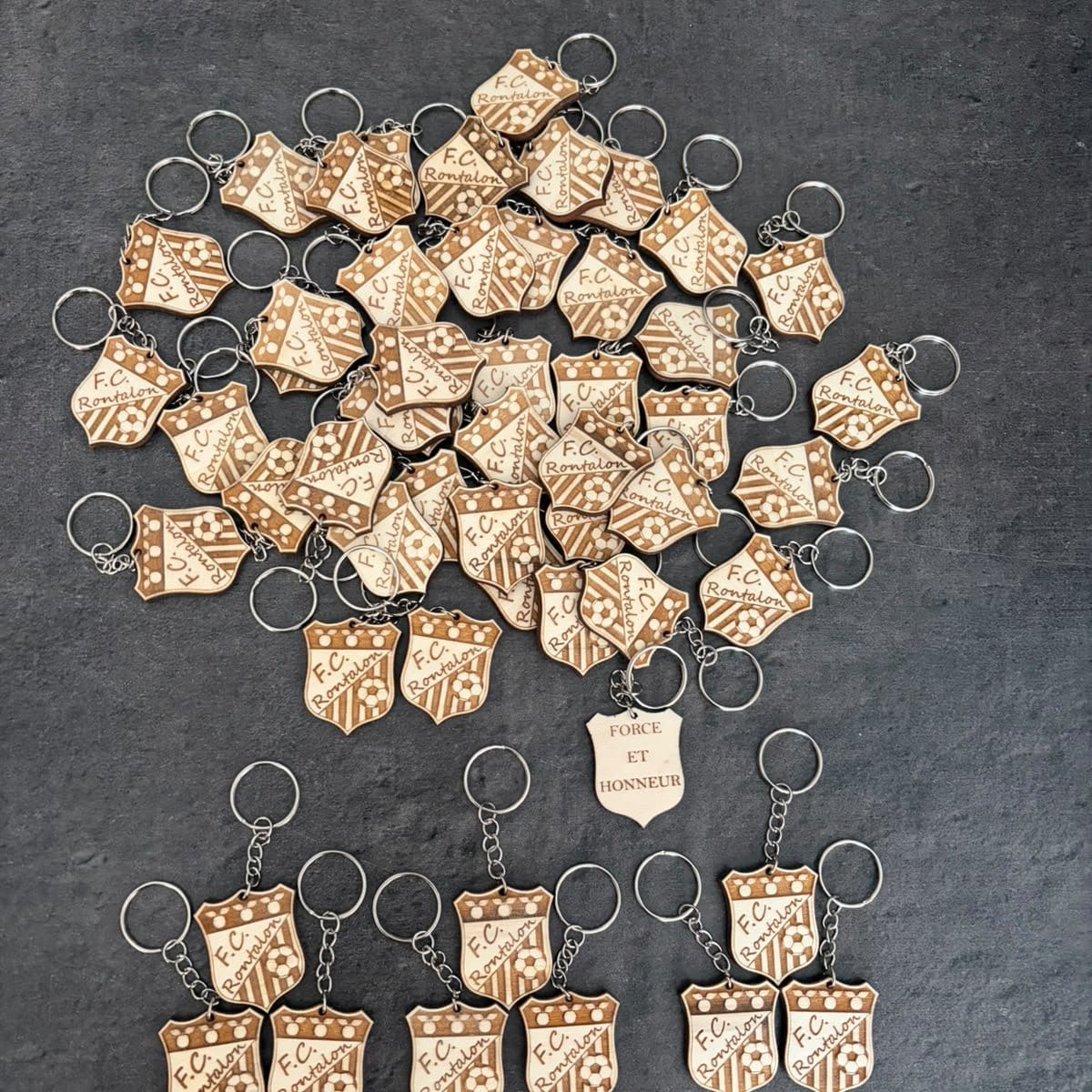 Porte-clés personnalisés en bois pour club de football